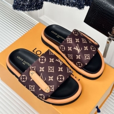 Louis Vuitton Slippers